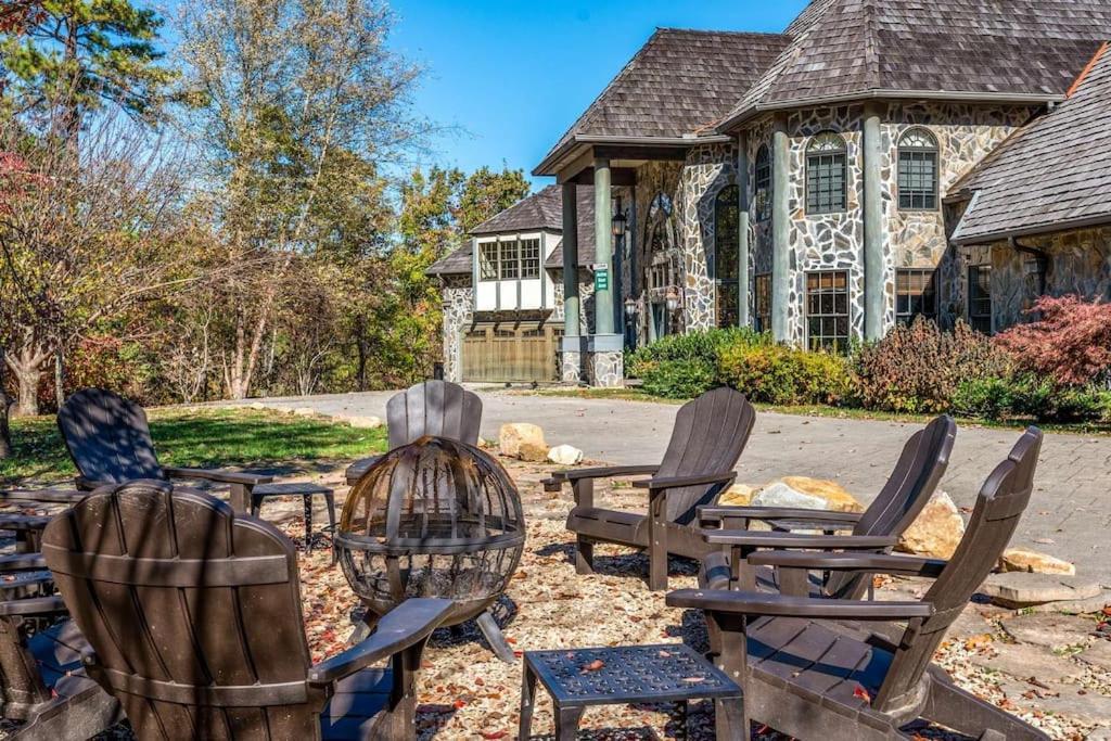 Mountain Bliss: Estate W/ Views~Firepit~Hot Tub~Gburg 5Min~3 Pools Villa Gatlinburg Exterior photo